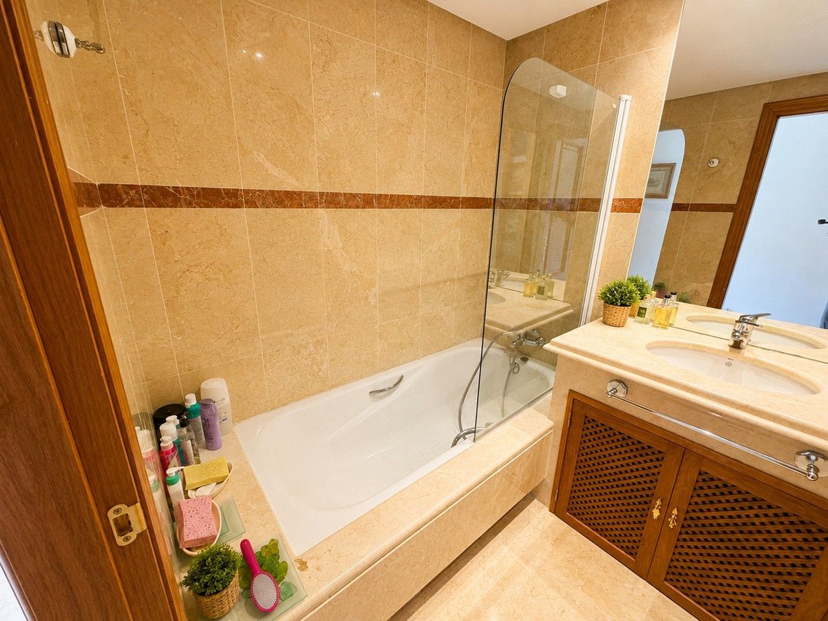 3 Bed Ground Floor Apartment in Costalita