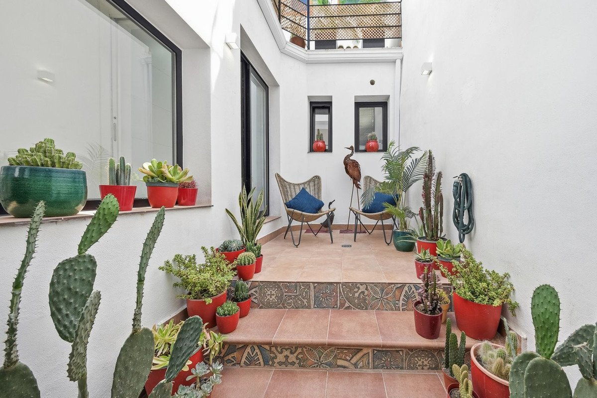 4 Bed Townhouse in Estepona