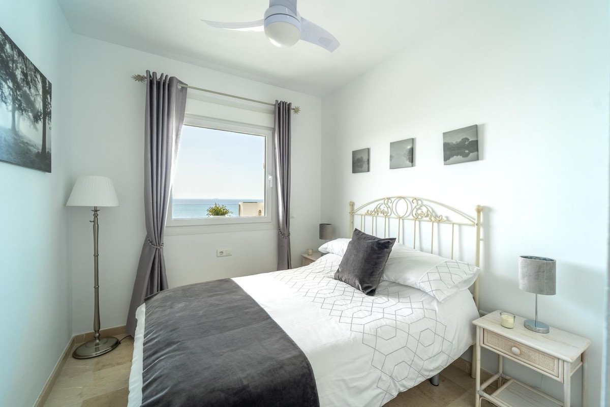 3 Bed Middle Floor Apartment in Torreblanca