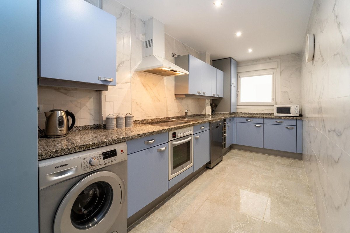 3 Bed Middle Floor Apartment in Torreblanca