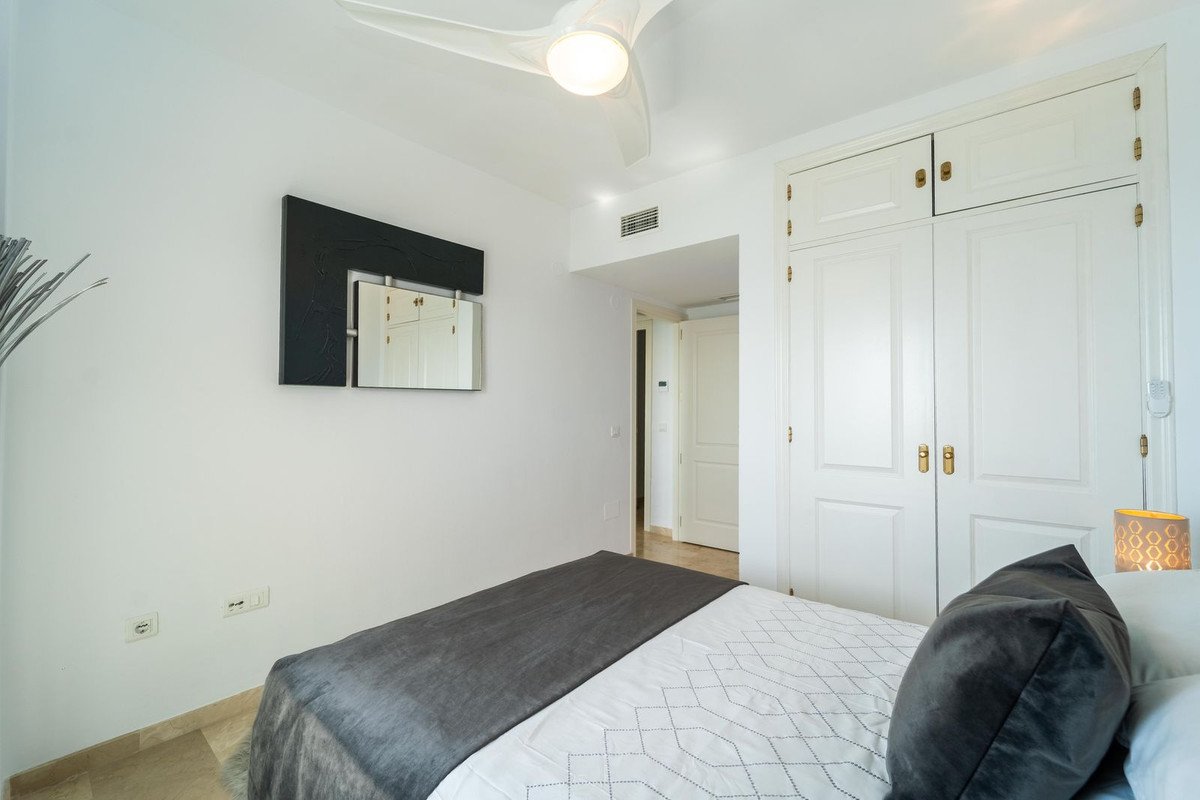 3 Bed Middle Floor Apartment in Torreblanca