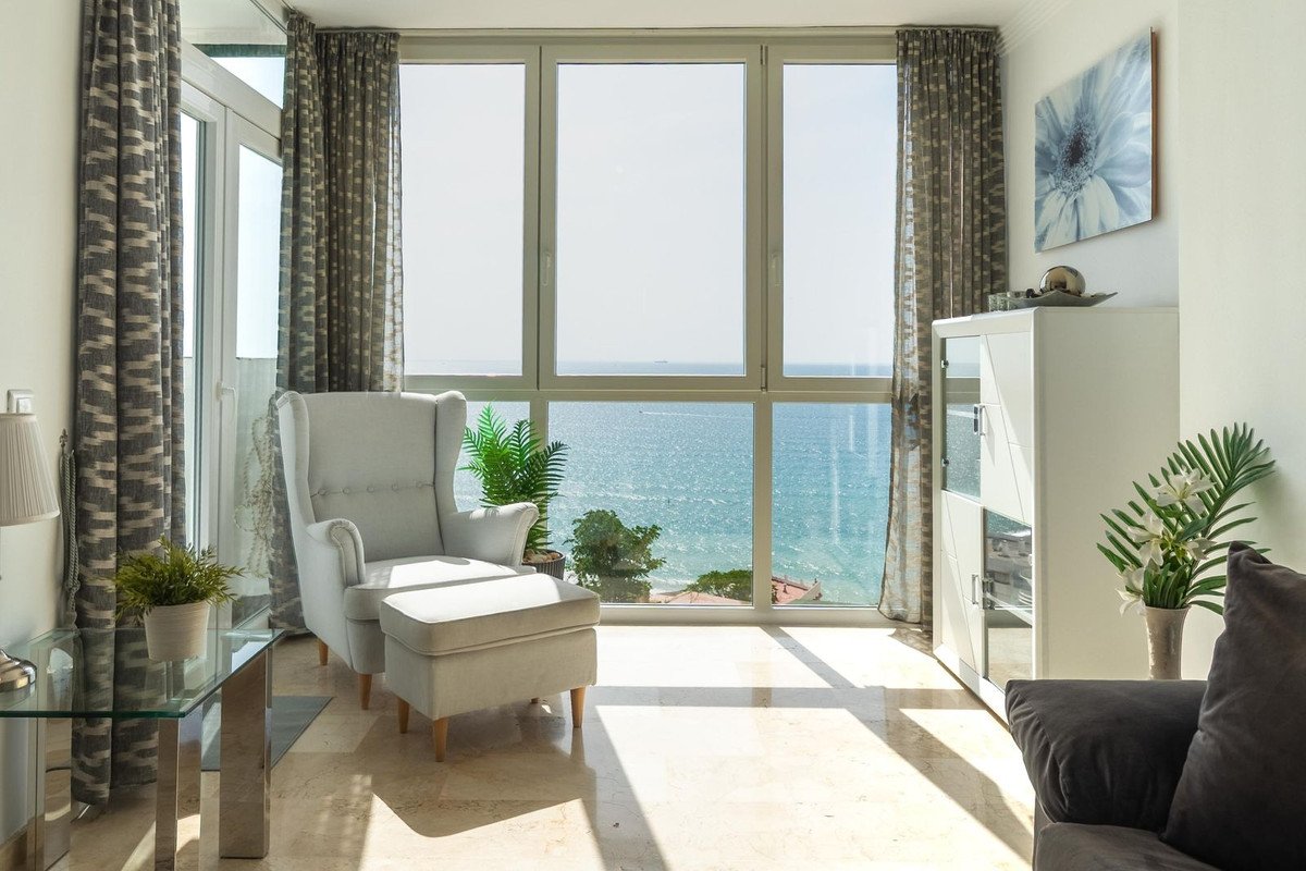 3 Bed Middle Floor Apartment in Torreblanca