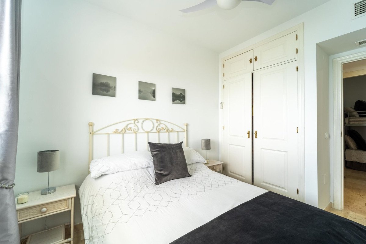 3 Bed Middle Floor Apartment in Torreblanca