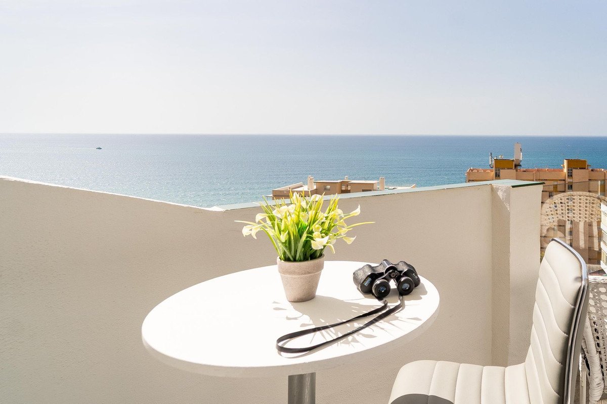3 Bed Middle Floor Apartment in Torreblanca