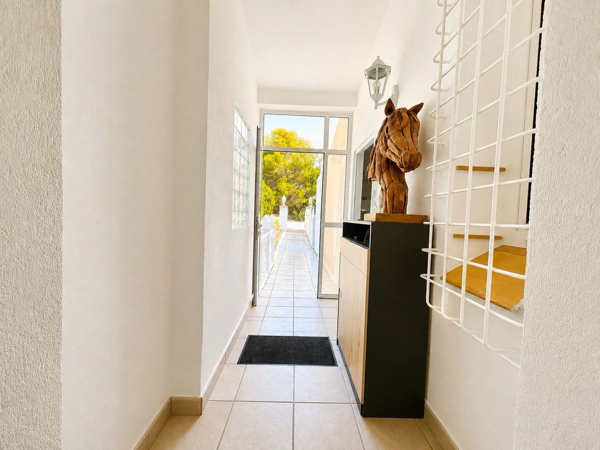3 Bed Detached Villa in Villamartin