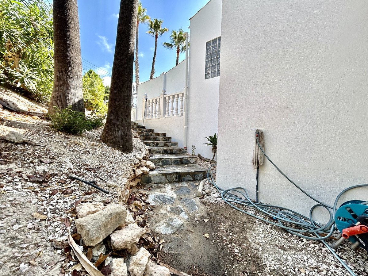 3 Bed Detached Villa in Villamartin