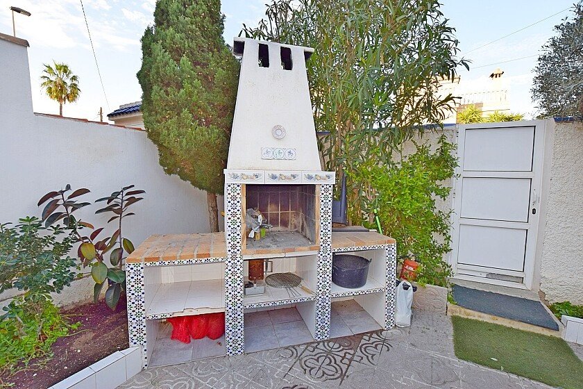 3 Bed Detached Villa in Torrevieja
