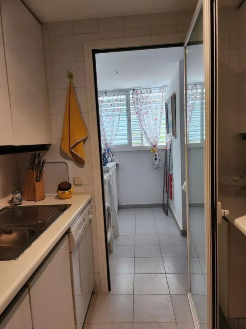 2 Bed Middle Floor Apartment in Puerto Banús
