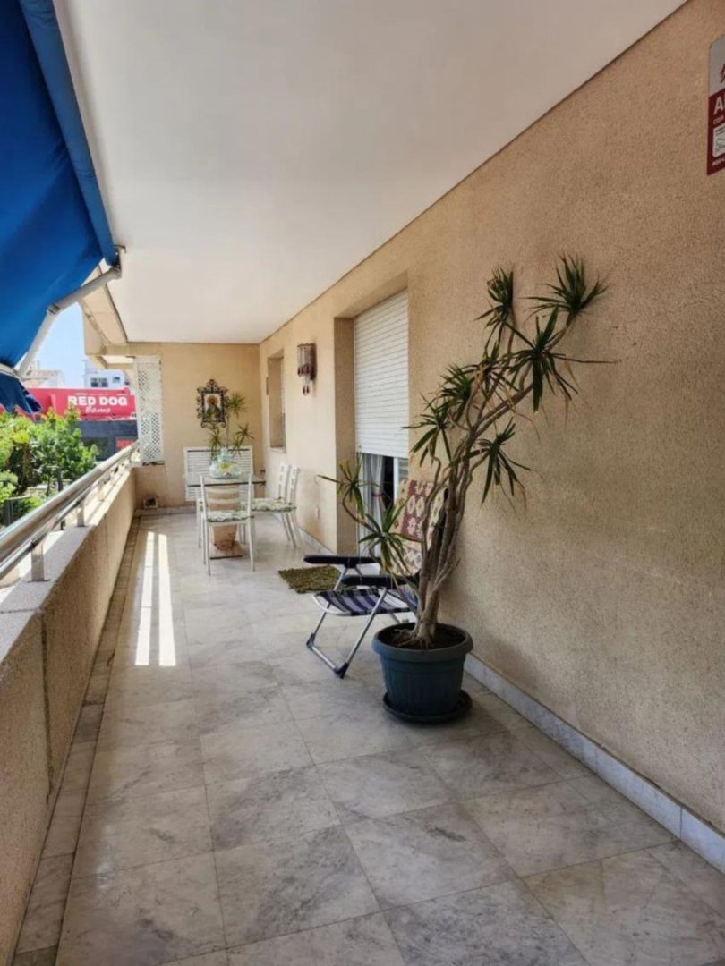 2 Bed Middle Floor Apartment in Puerto Banús