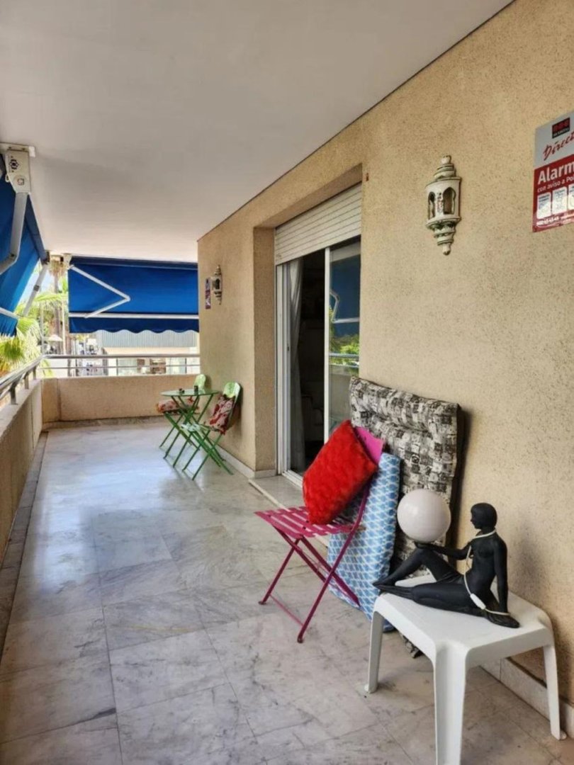 2 Bed Middle Floor Apartment in Puerto Banús