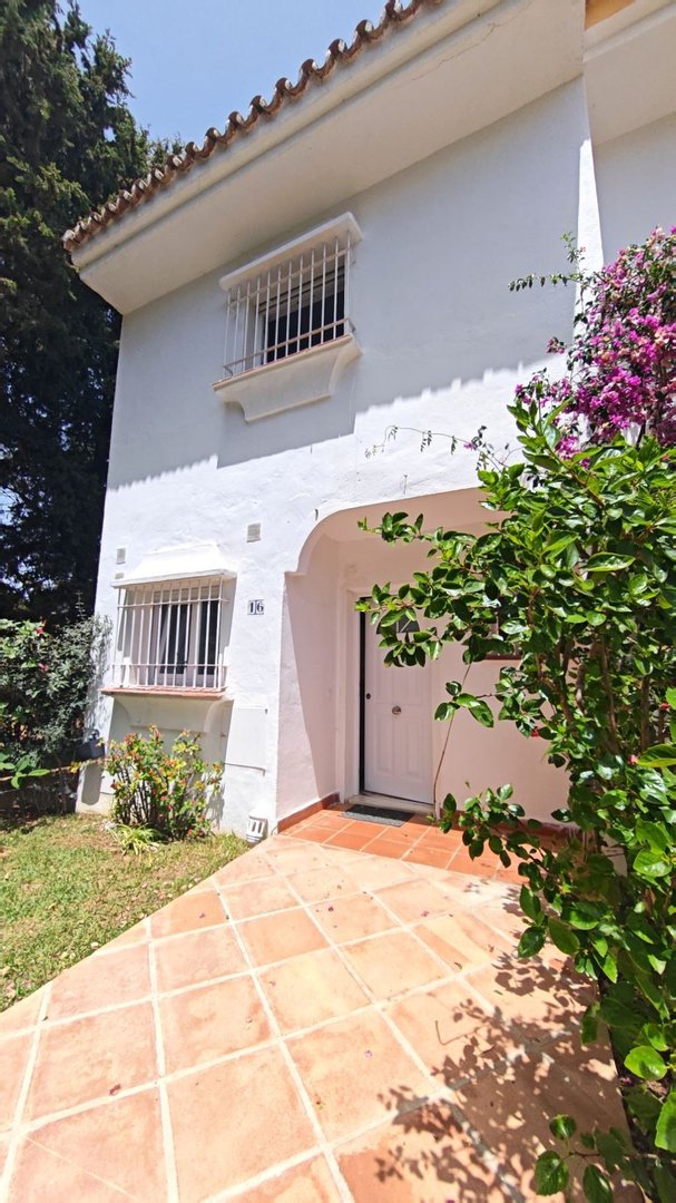 4 Bed Townhouse in Marbesa