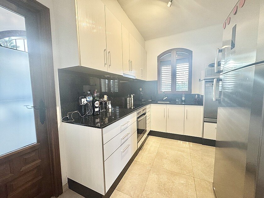 4 Bed Detached Villa in Villamartin