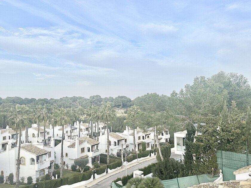4 Bed Detached Villa in Villamartin