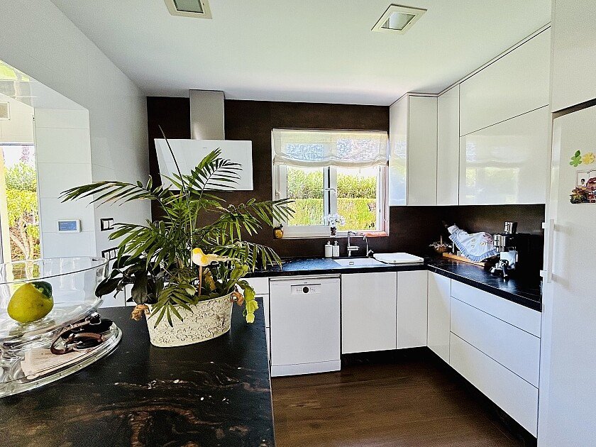 3 Bed Detached Villa in Cabo Roig