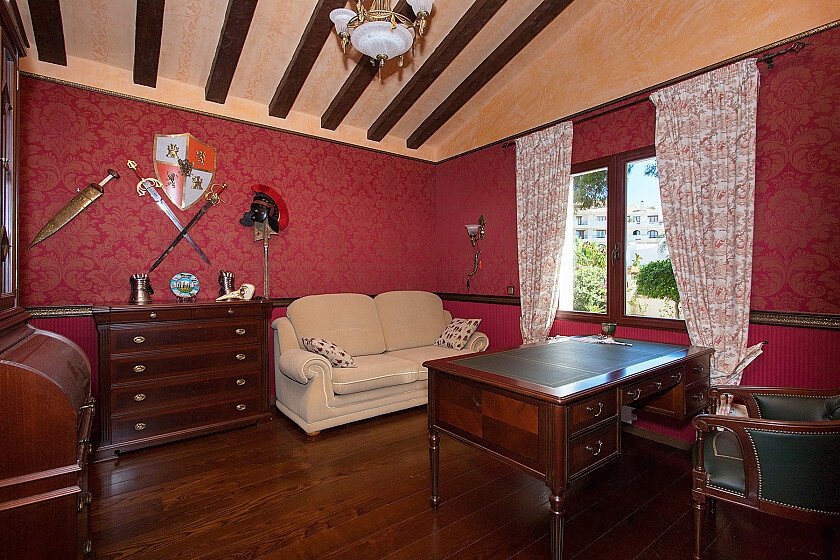 4 Bed Detached Villa in Punta Prima