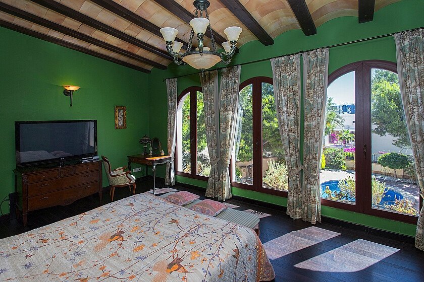 4 Bed Detached Villa in Punta Prima