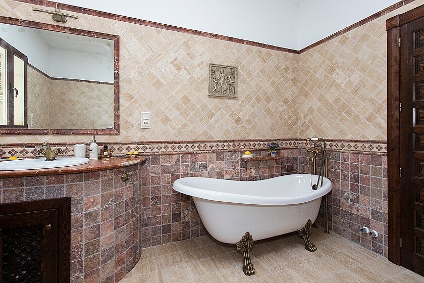 4 Bed Detached Villa in Punta Prima
