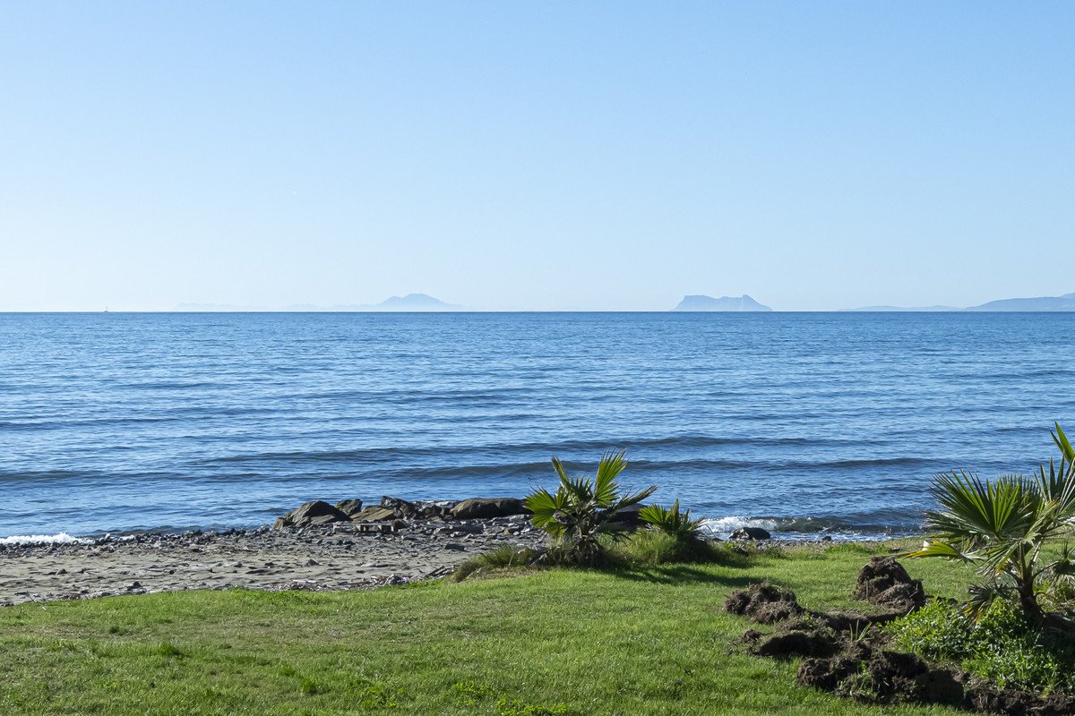 2 Bed Ground Floor Apartment in Estepona