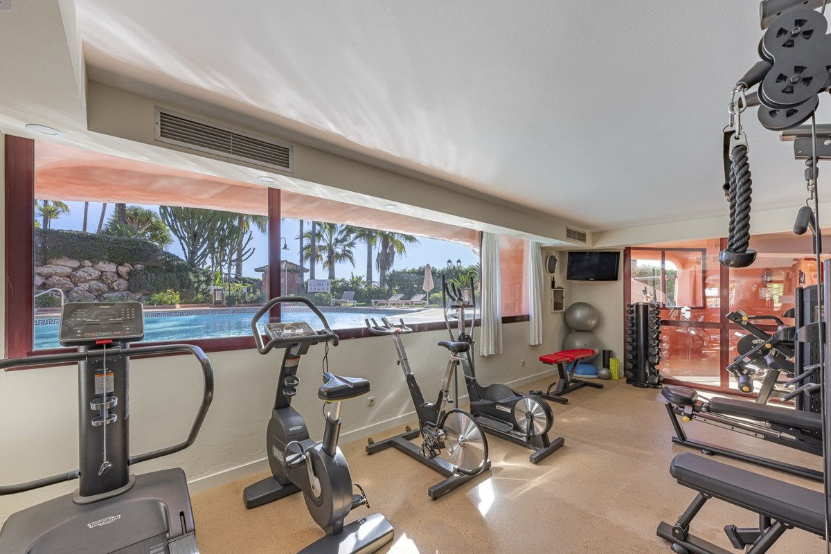 2 Bed Ground Floor Apartment in Estepona