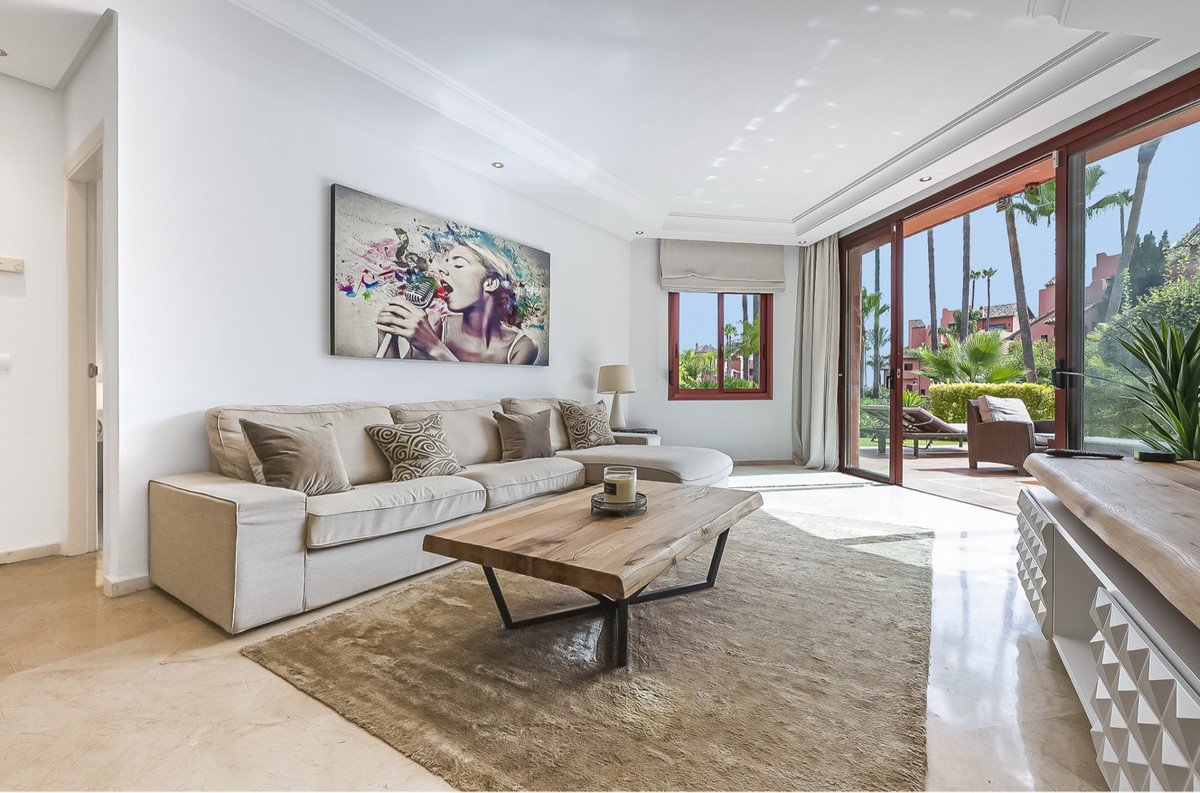 2 Bed Ground Floor Apartment in Estepona