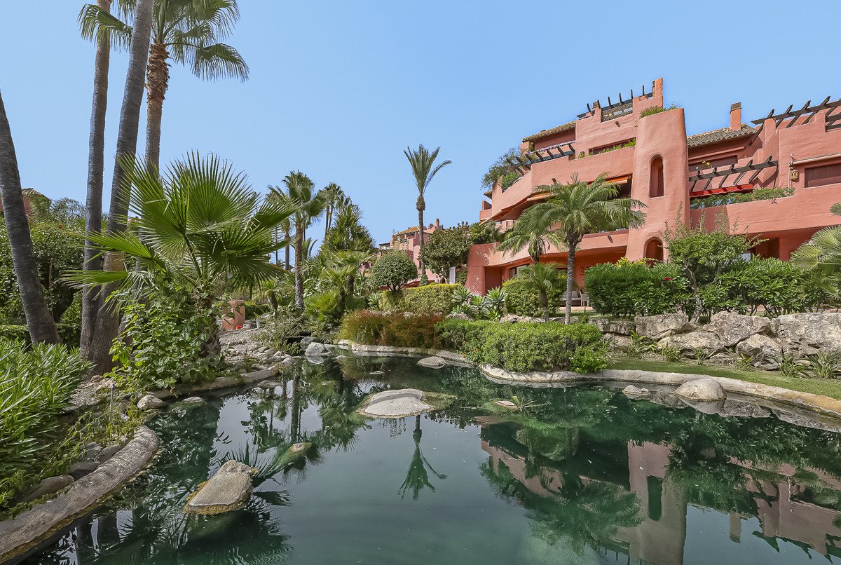 2 Bed Ground Floor Apartment in Estepona