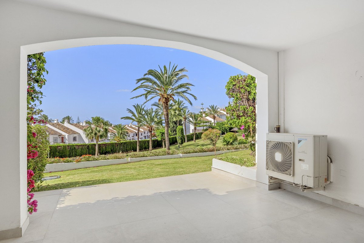 3 Bed Ground Floor Apartment in Nueva Andalucía