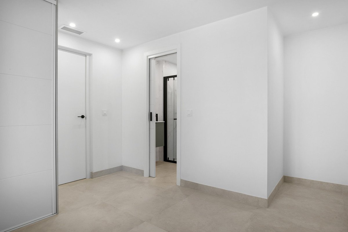 3 Bed Ground Floor Apartment in Nueva Andalucía