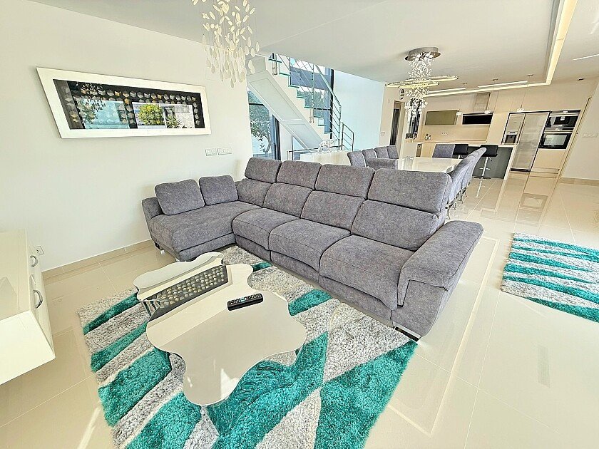 5 Bed Detached Villa in San Miguel de Salinas