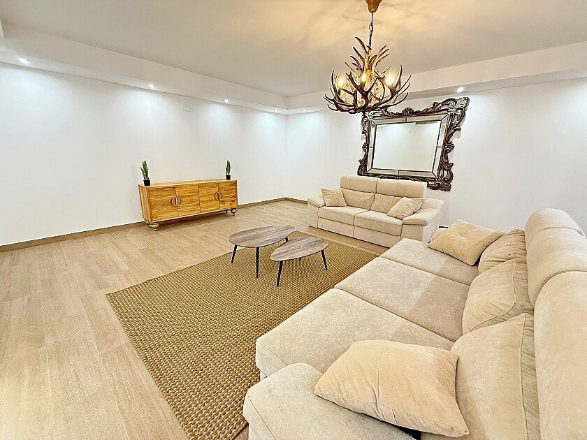5 Bed Detached Villa in San Miguel de Salinas