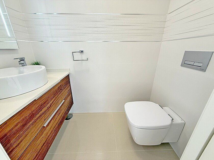 5 Bed Detached Villa in San Miguel de Salinas
