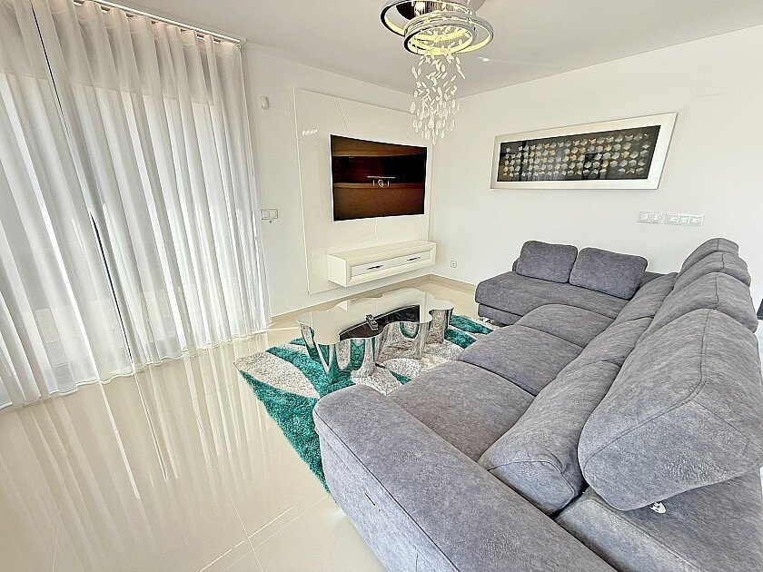 5 Bed Detached Villa in San Miguel de Salinas