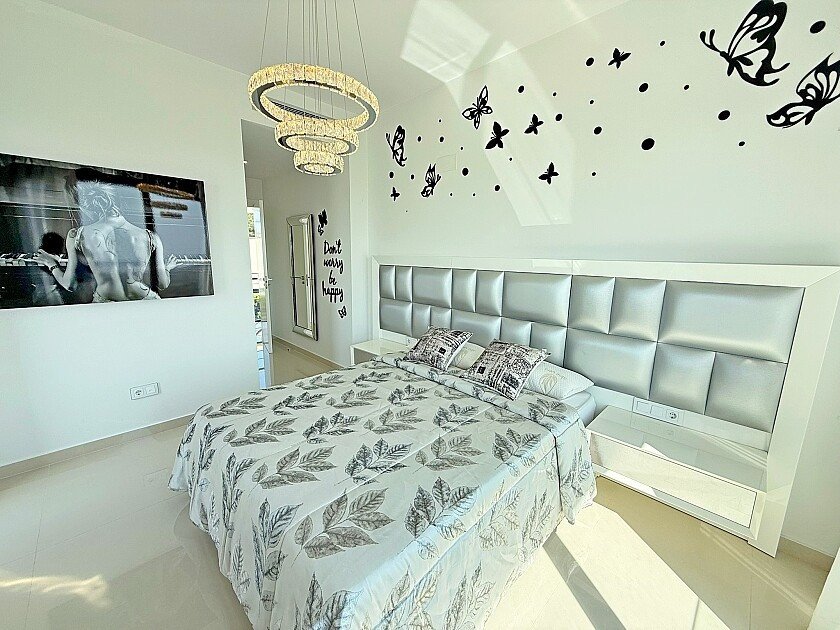 5 Bed Detached Villa in San Miguel de Salinas