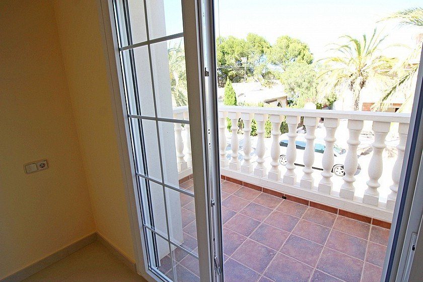 5 Bed Detached Villa in Cabo Roig