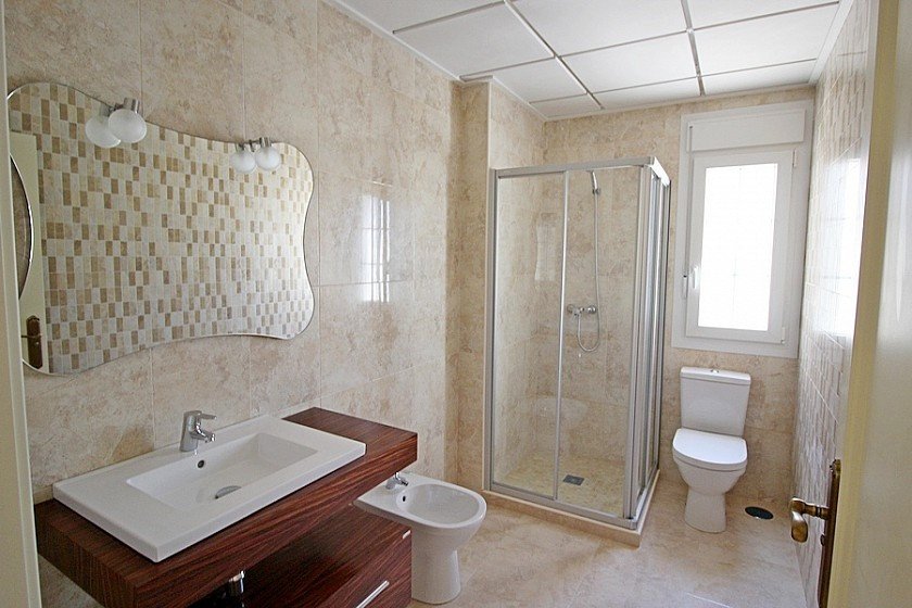 5 Bed Detached Villa in Cabo Roig