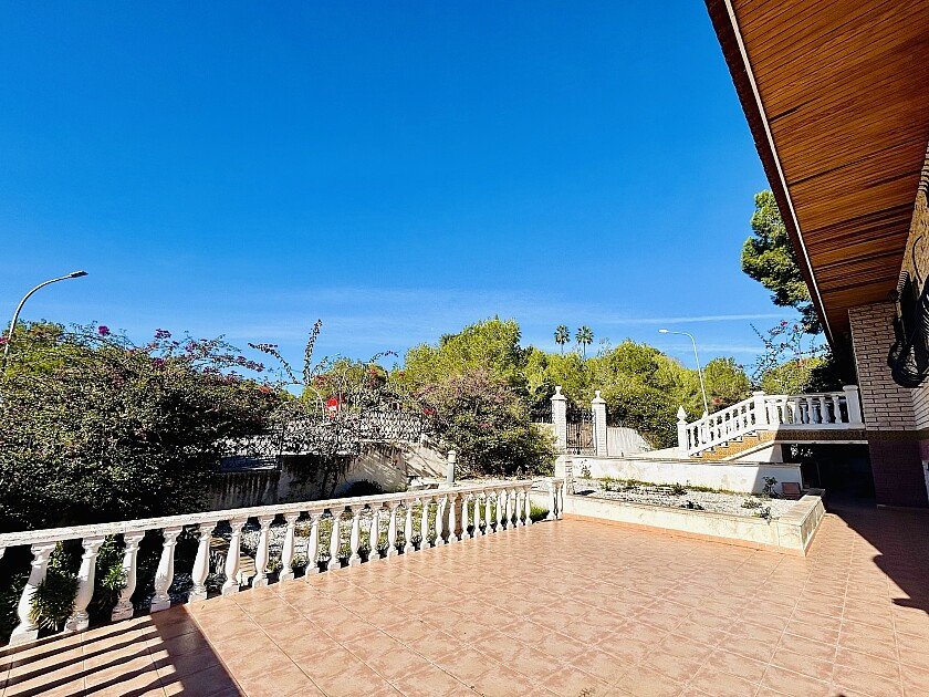 10 Bed Detached Villa in Dehesa de Campoamor