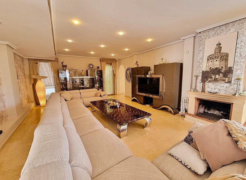 5 Bed Detached Villa in La Mata