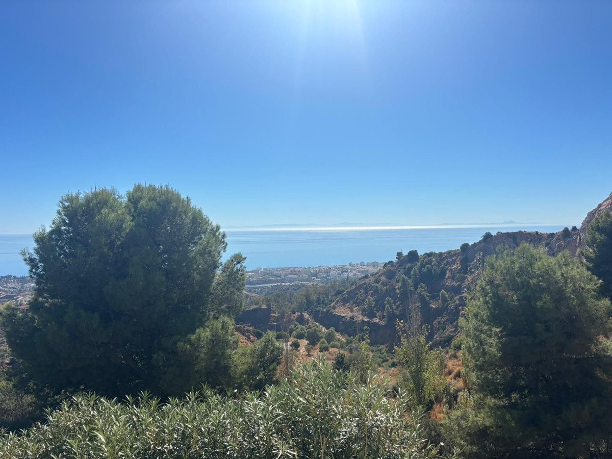 8 Bed Detached Villa in Ojén