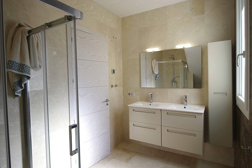 5 Bed Detached Villa in La Zenia