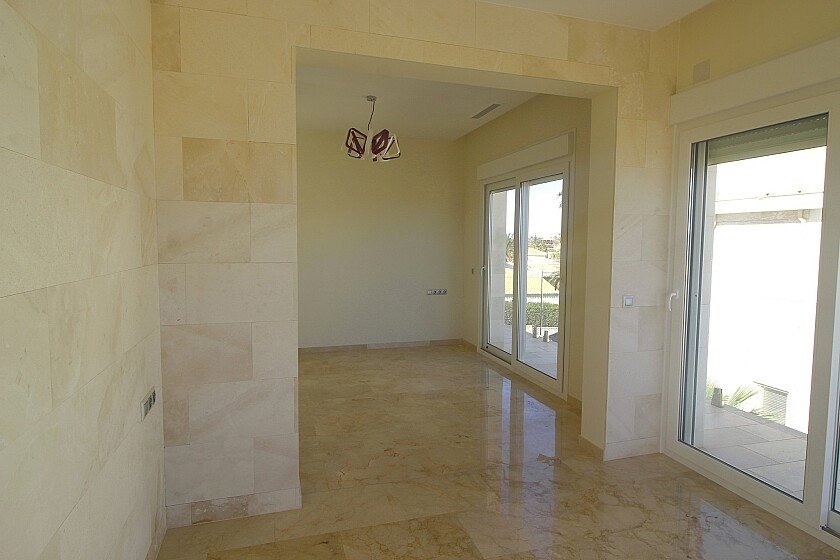 5 Bed Detached Villa in La Zenia