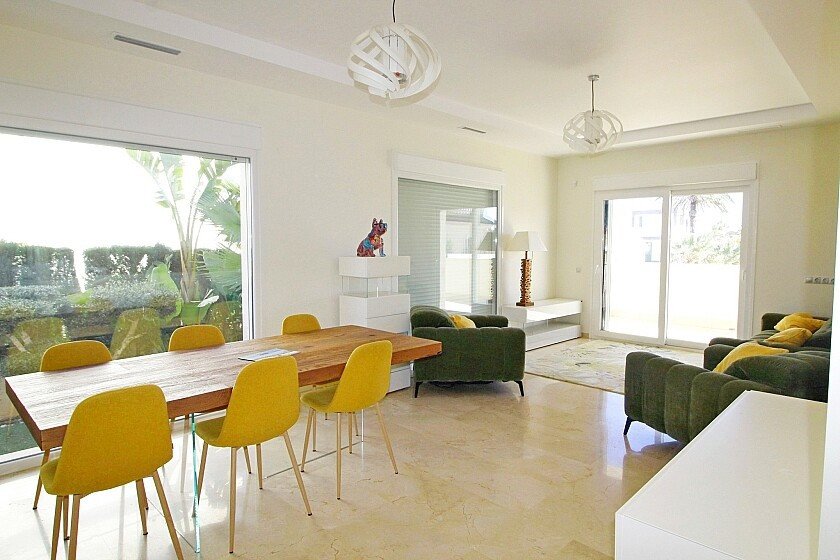 5 Bed Detached Villa in La Zenia