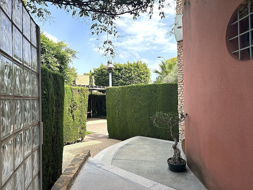 4 Bed Detached Villa in Dehesa de Campoamor