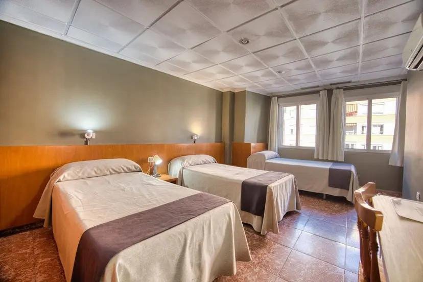 25 Bed Hotel in Torrevieja