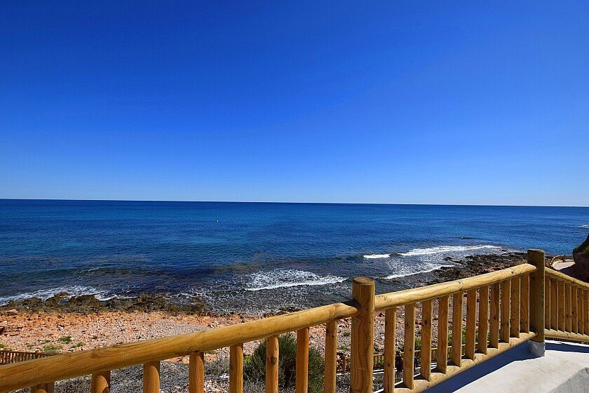 7 Bed Detached Villa in Cabo Roig