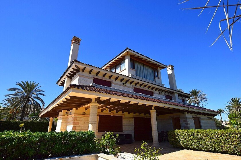 7 Bed Detached Villa in Cabo Roig