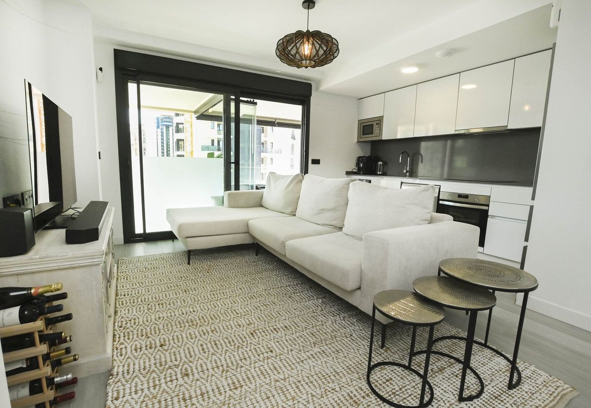 2 Bed Middle Floor Apartment in Calpe