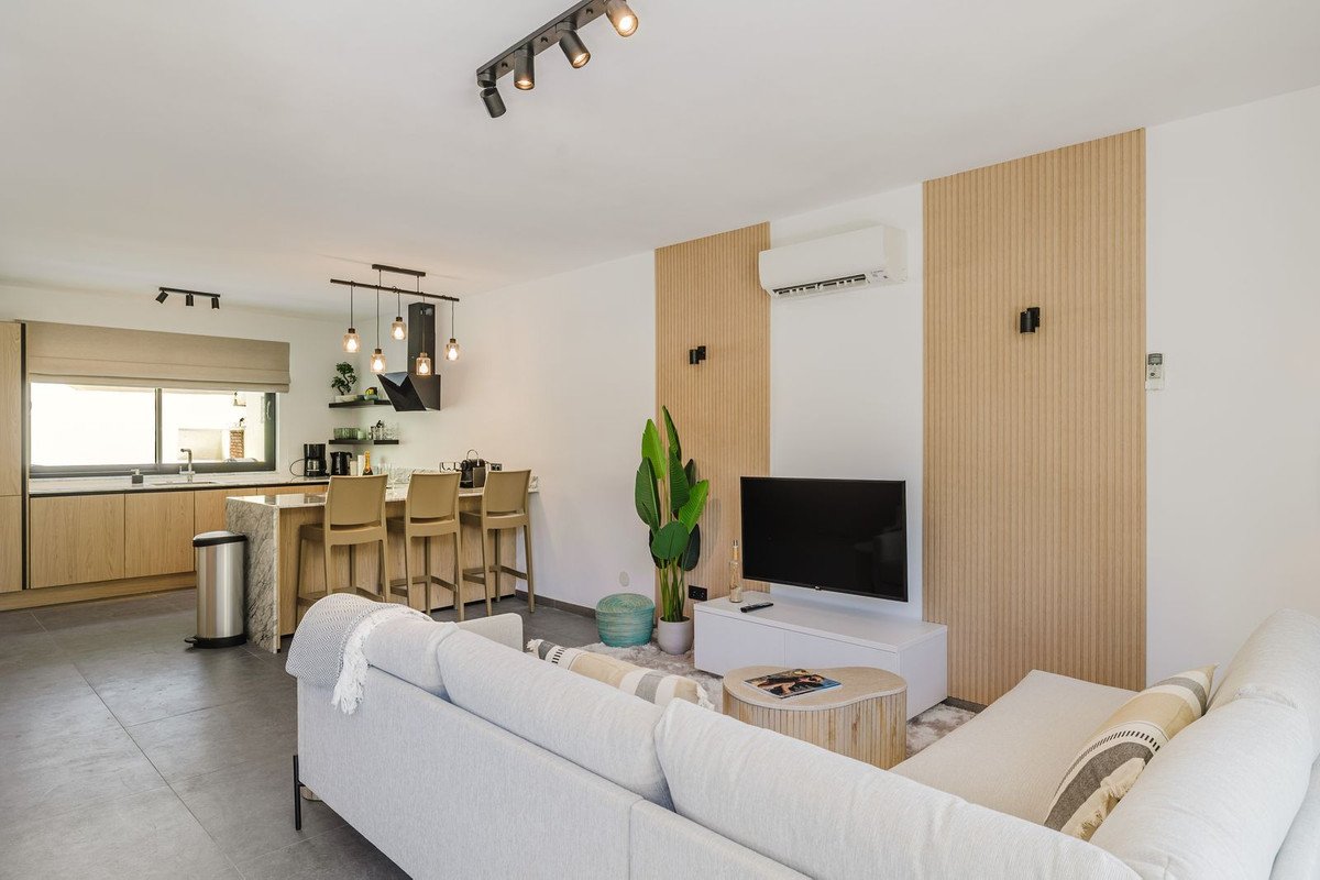 3 Bed Townhouse in Aloha