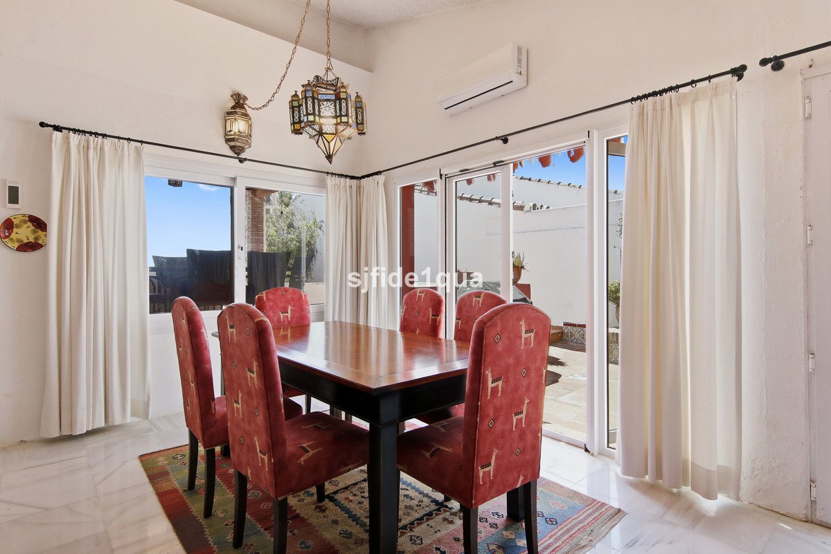 3 Bed Detached Villa in Estepona