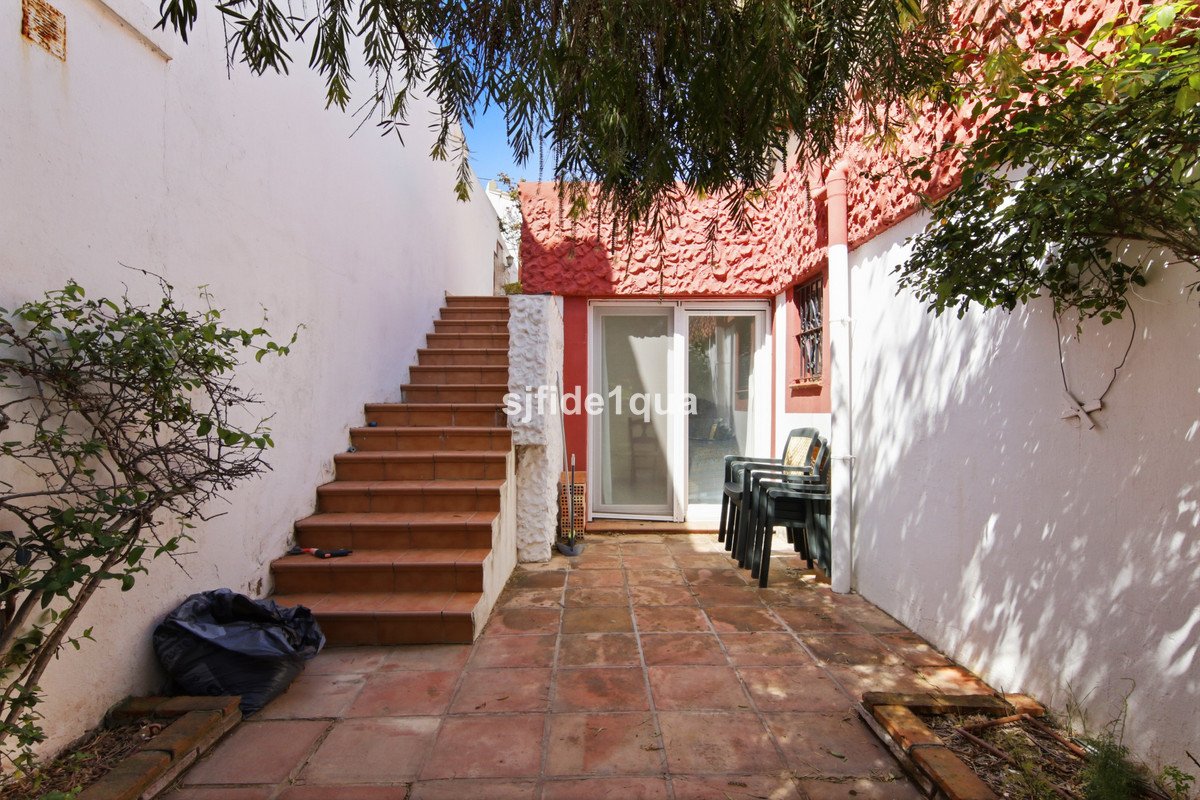 3 Bed Detached Villa in Estepona