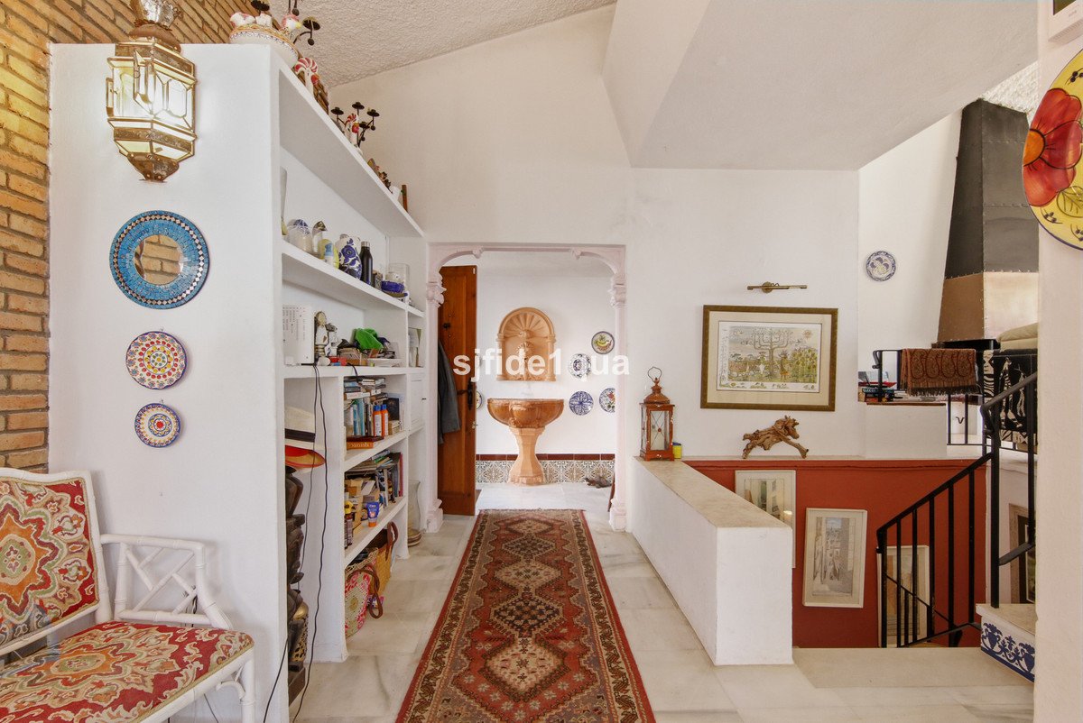 3 Bed Detached Villa in Estepona