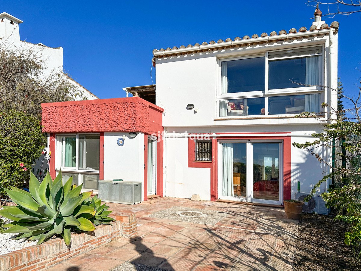 3 Bed Detached Villa in Estepona